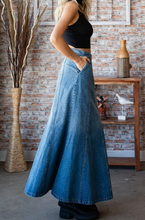 Load image into Gallery viewer, Western Swing Denim Skirt
